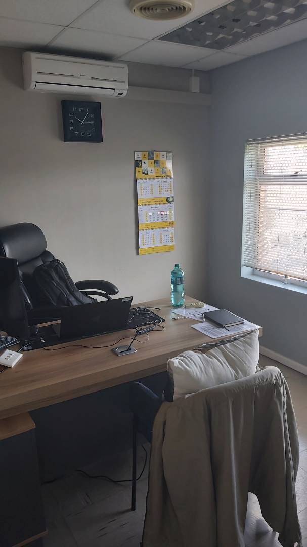 To Let commercial Property for Rent in Newton Park Eastern Cape